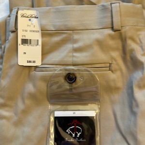 Brook’s Brothers Unhemmed khakis, Youth 20, NWT.